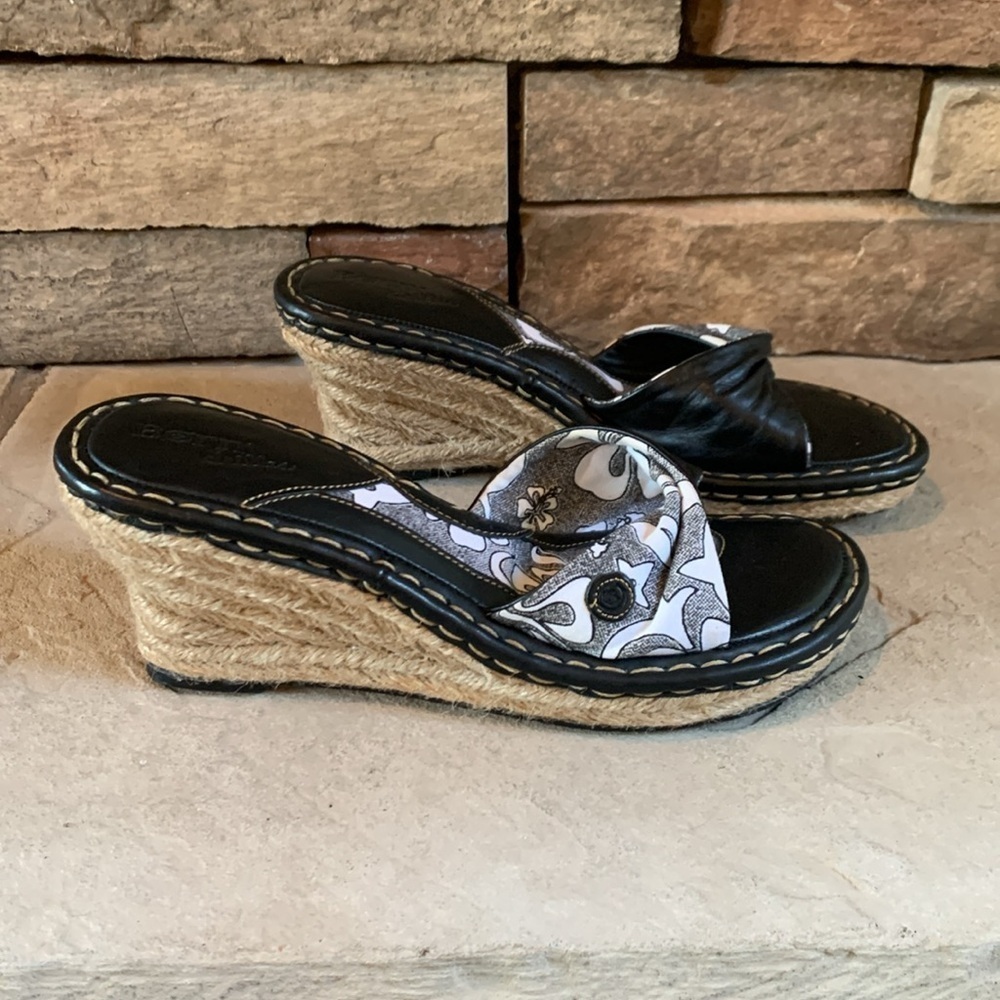 Born sz 8 leather and cloth black and white espadrilles. - Picture 3 of 9